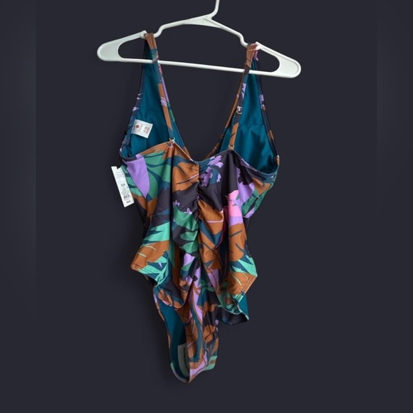 Colorful Tropical Print Swimsuit - Picture 2 of 3